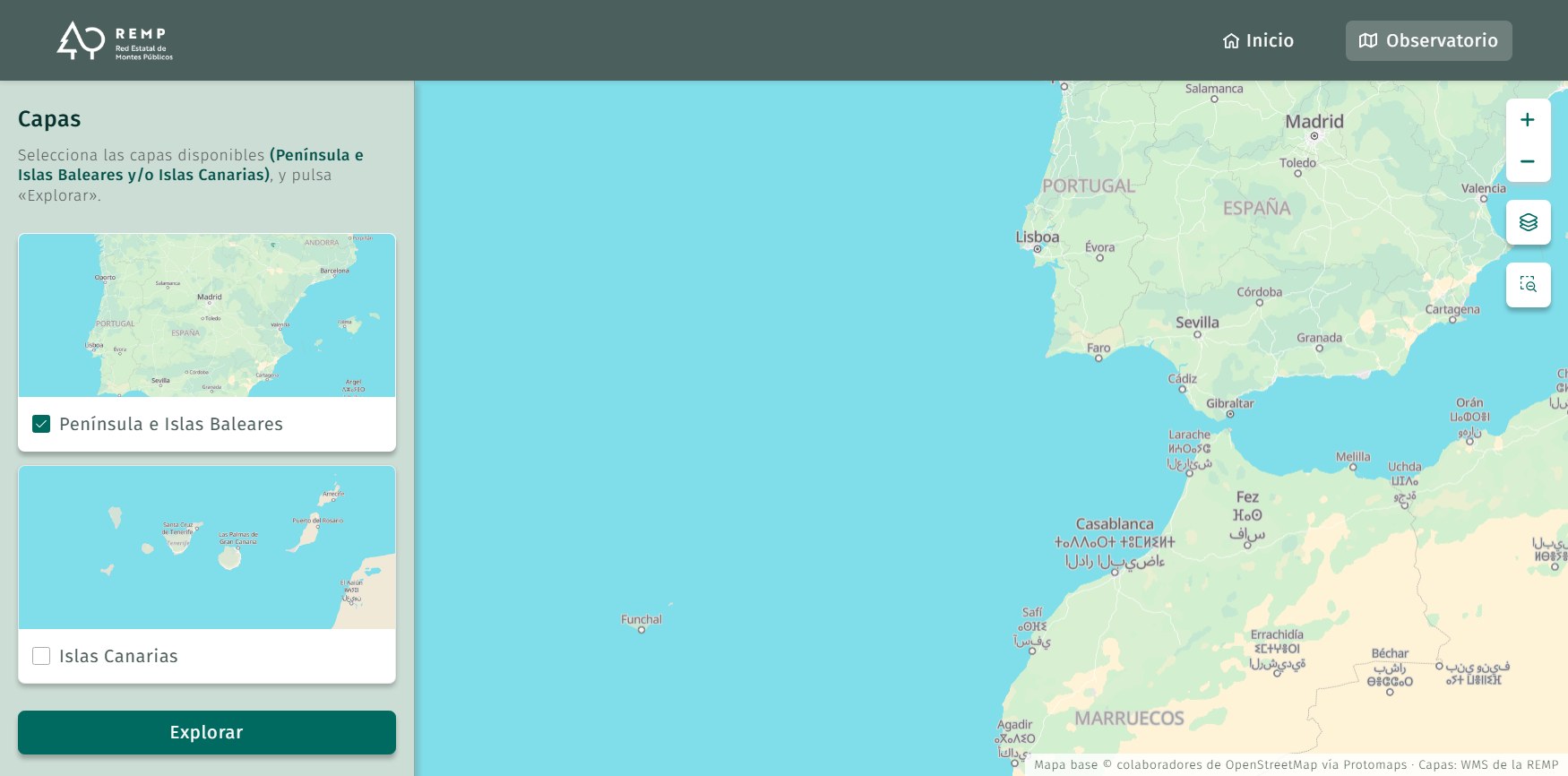 El visor recién abierto: a la izquierda el panel «Capas» con las tarjetas de Península e Islas Baleares —marcada— y de Islas Canarias, y el botón «Explorar» al pie; a la derecha el mapa, encuadrado sobre el Atlántico y el noroeste de África, con Marruecos rotulado en grande y la Península asomando cortada por el borde superior derecho.